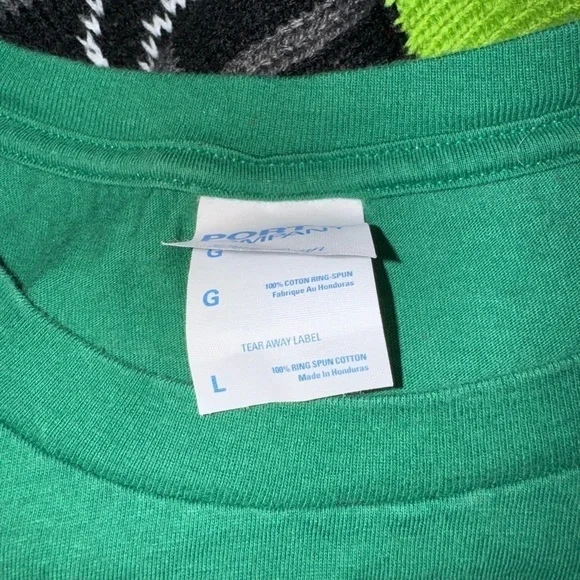 Christmas elf squad T-shirt - Picture 2 of 2